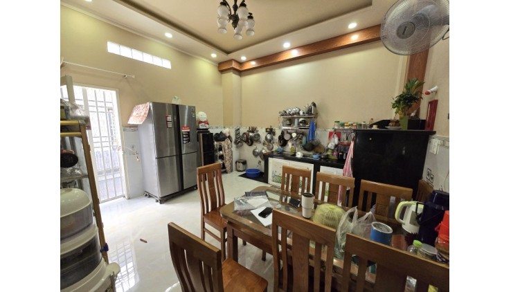 Bán Nhà 3 Tầng Hẻm Xe Hơi 77m2_4.7x16 Chỉ Hơn 8 tỷ Gần ĐH Ngân Hàng Linh Trung Thủ Đức Hiếm Nhà Bán